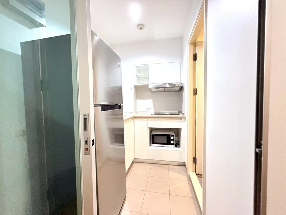ให้เช่า Lumpini Place Srinakarin-Huamak Station ชั้น 11 ห้องน่าอยู่ แต่งครบ จองเลย