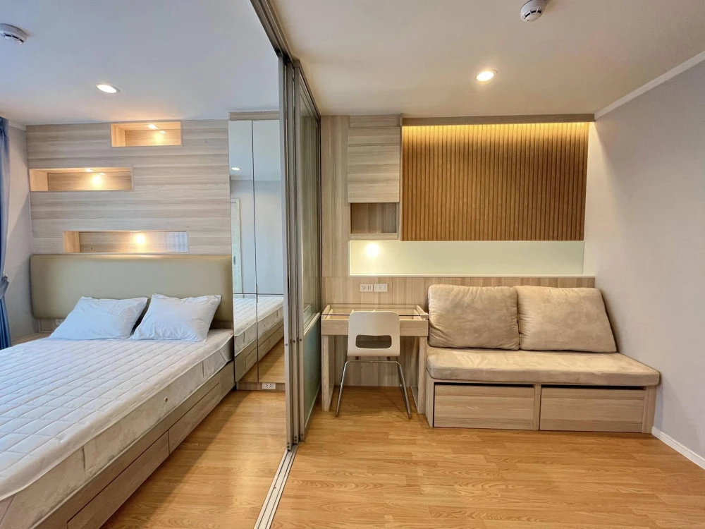 ให้เช่า Lumpini Place Srinakarin-Huamak Station ห้องพร้อมอยู่ เฟอร์พร้อม จองเลย