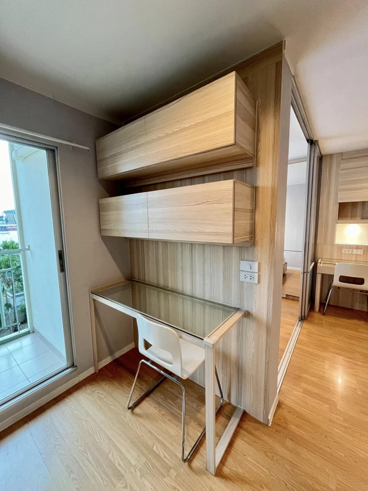 ให้เช่า Lumpini Place Srinakarin-Huamak Station ห้องพร้อมอยู่ เฟอร์พร้อม จองเลย