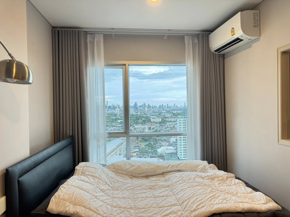 ให้เช่า Lumpini Place Taopoon - Interchange 1 ห้องนอน 1 ห้องน้ำ พื้นที่ใช้สอยเยอะ มาพร้อมโซฟาตัวใหญ่น่านั่ง จองเลย