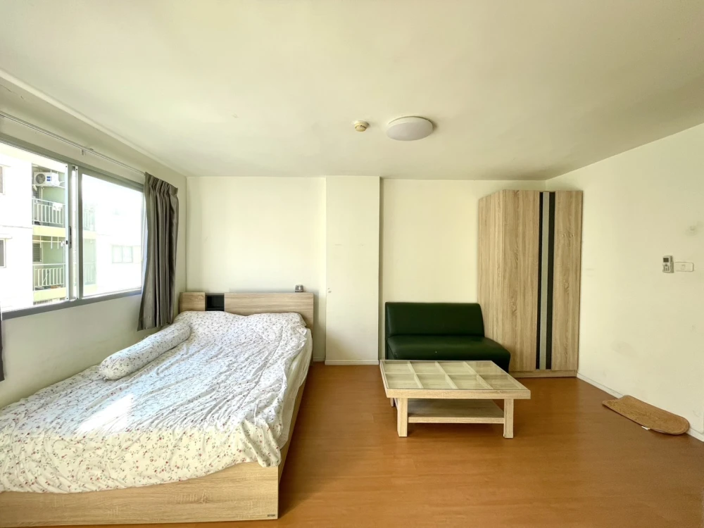 For rent: Lumpini Township Rangsit Klong 1, 7th floor, fully furnished, very livable. Book now!