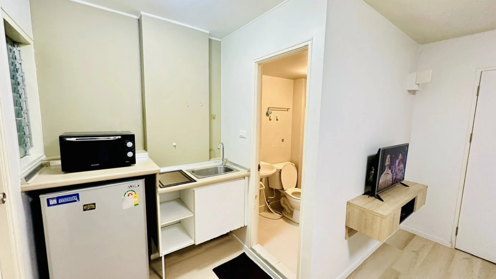 ให้เช่า Lumpini Township Rangsit Klong 1 ชั้น 8 ห้องสวย แต่งน่าอยู่ จองเลย