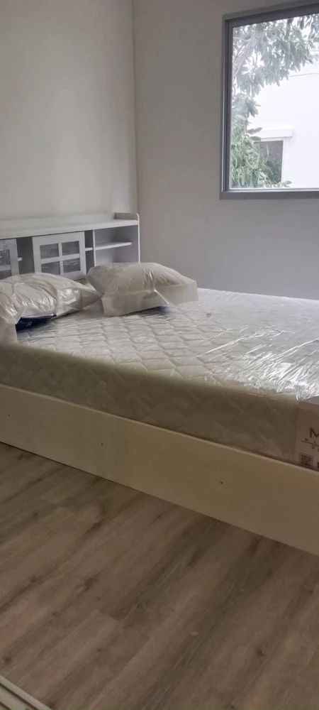 For rent: Lumpini Township Rangsit Klong 1, 1st floor room, good location, fully furnished, just bring your bags and move in.