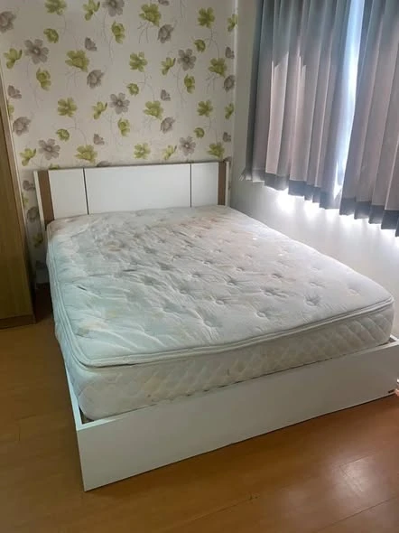 For rent: Lumpini Township Rangsit Klong 1, 7th floor unit. High-quality wallpaper and complete amenities. Book now!