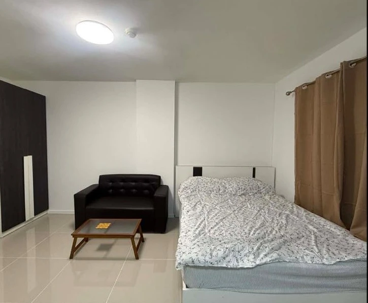 For rent: Lumpini Township Rangsit Klong 1, a lovely apartment on the 5th floor, fully furnished. Don't miss out!