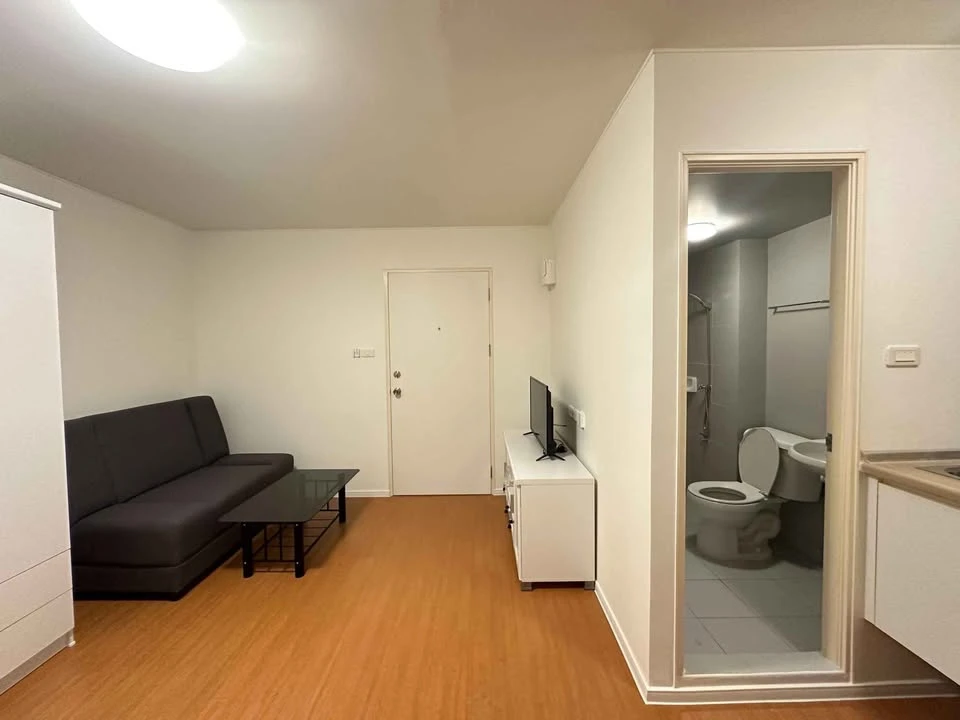 ให้เช่า Lumpini Township Rangsit Klong 1 ห้องน่าอยู่ ชั้น 8 มาพร้อมเฟอร์นิเจอร์ครบครัน หิ้วกระเป๋าเข้าอยู่ได้เลยจ้า