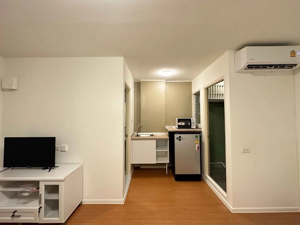 ให้เช่า Lumpini Township Rangsit Klong 1 ห้องน่าอยู่ ชั้น 8 มาพร้อมเฟอร์นิเจอร์ครบครัน หิ้วกระเป๋าเข้าอยู่ได้เลยจ้า