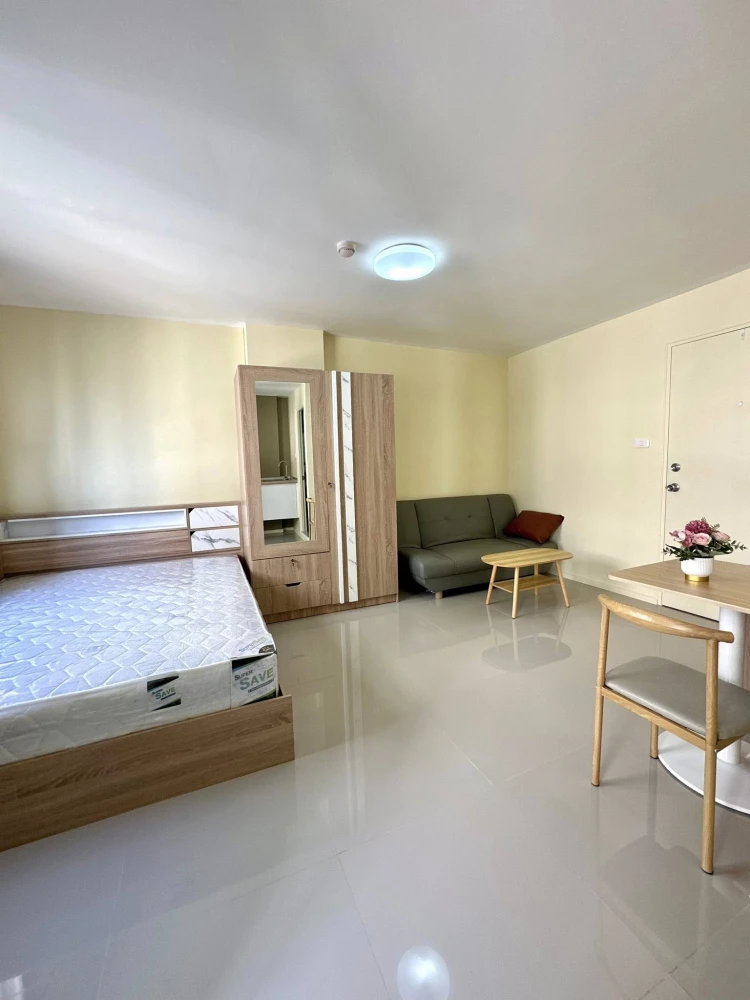 For rent: Lumpini Township Rangsit Klong 1. Nice room, great location, and complete amenities. Don't miss out!