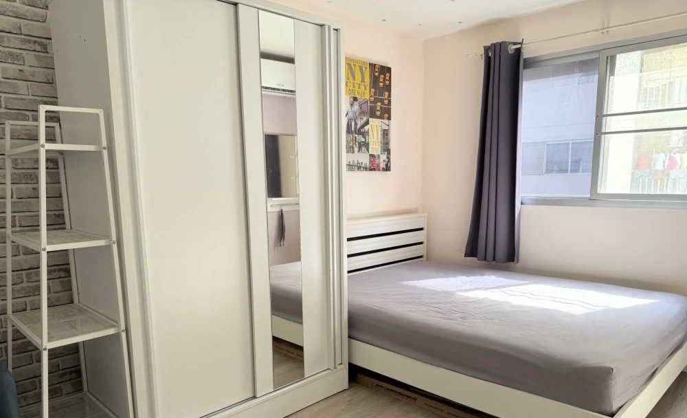 ให้เช่า Lumpini Township Rangsit Klong 1 ห้องสตูดิโอ ติดวอลเปเปอร์อย่างดี เฟอร์ครบ จองเลยจ้า