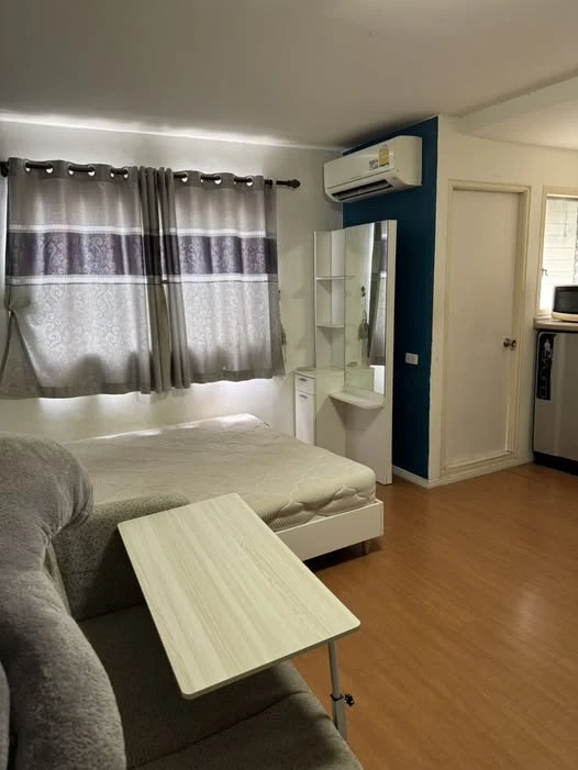 For rent: Lumpini Township Rangsit Klong 1, fully furnished apartment, very livable. Book now before it's too late!