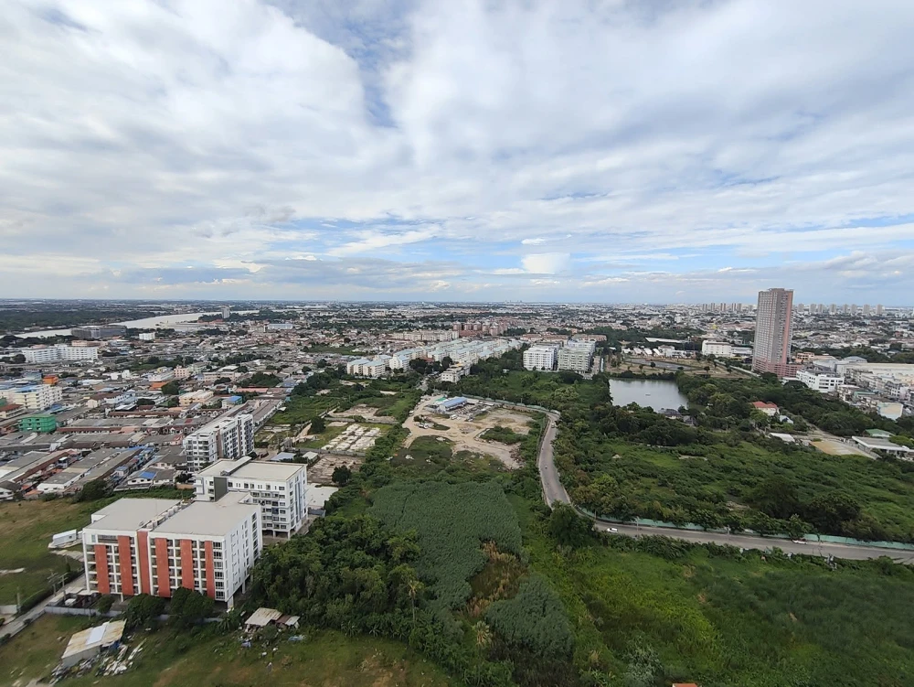 ให้เช่า Lumpini Ville แจ้งวัฒนะ-ปากเกร็ด ห้องอยู่ชั้น 31 สูงมากๆ ห้องริม ผนังด้านนึงไม่ติดใคร วิวโค้งน้ำเจ้าพระยา (วิวสวยมาก)