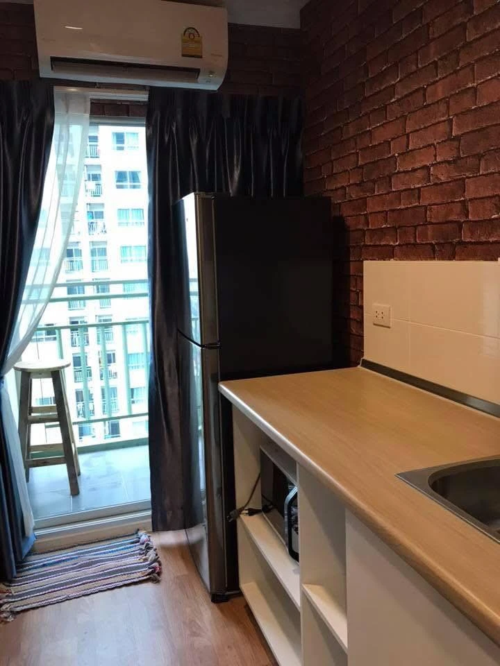 ให้เช่า Lumpini Ville Nakhon In Riverview ห้องน่าอยู่ ติดวอลเปเปอร์อย่างดี เฟอร์ครบครัน รีบจองเลยตอนนี้