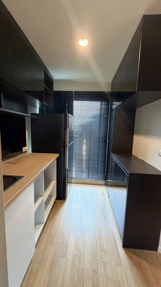 ให้เช่า Lumpini Ville On Nut–Phatthanakan  ตึกหลังสุดติดคลอง ไม่มีอะไรบังวิวเลยค่ะ วิวโล่ง กลางคืนสวย สงบมากๆ