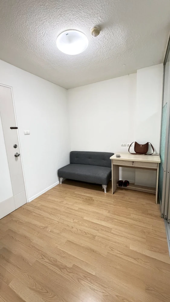 ให้เช่า Lumpini Ville Onnut – Ladkrabang ห้องน่าอยู่ ชั้น 7 เฟอร์นิเจอร์ครบครัน มองเห็นวิวสวย ไม่บล็อค จองเลย