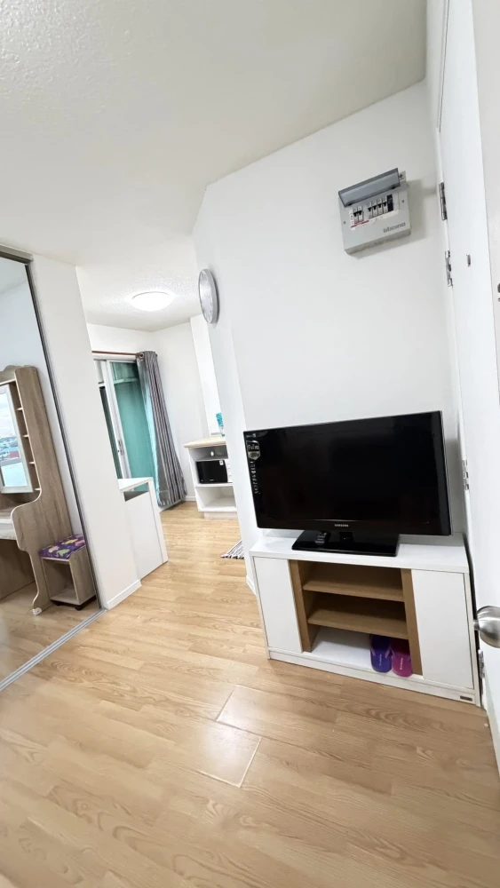 ให้เช่า Lumpini Ville Onnut – Ladkrabang ห้องน่าอยู่ ชั้น 7 เฟอร์นิเจอร์ครบครัน มองเห็นวิวสวย ไม่บล็อค จองเลย