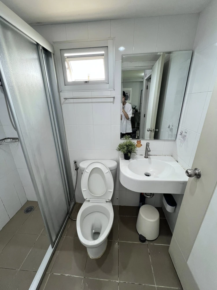 ให้เช่า Lumpini Ville Onnut – Ladkrabang 1 ห้องนอน 1 ห้องน้ำ มาพร้อมเฟอร์นิเจอร์ครบครัน หิ้วกระเป๋าเข้าอยู่ได้เลยจ้า