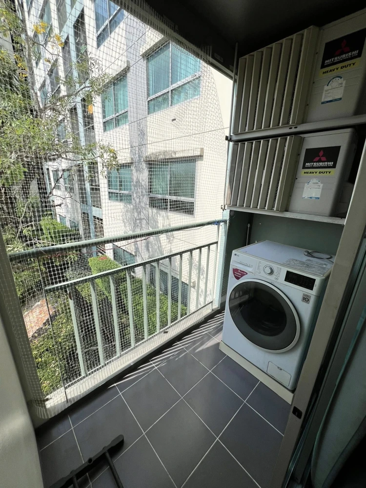 ให้เช่า Lumpini Ville Onnut – Ladkrabang 1 ห้องนอน 1 ห้องน้ำ มาพร้อมเฟอร์นิเจอร์ครบครัน หิ้วกระเป๋าเข้าอยู่ได้เลยจ้า