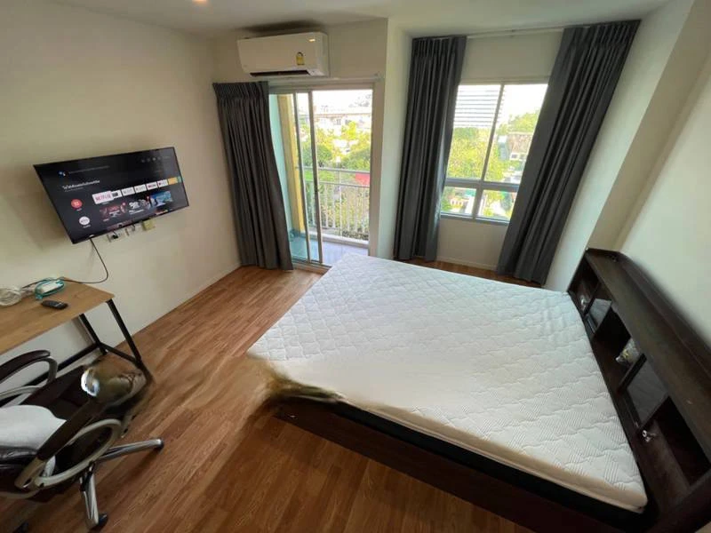 ให้เช่า Lumpini Ville Pattanakarn-Srinakarin ห้องชั้น 8 ตกแต่งครบครัน เฟอร์ครบ รีบจองเลยตอนนี้