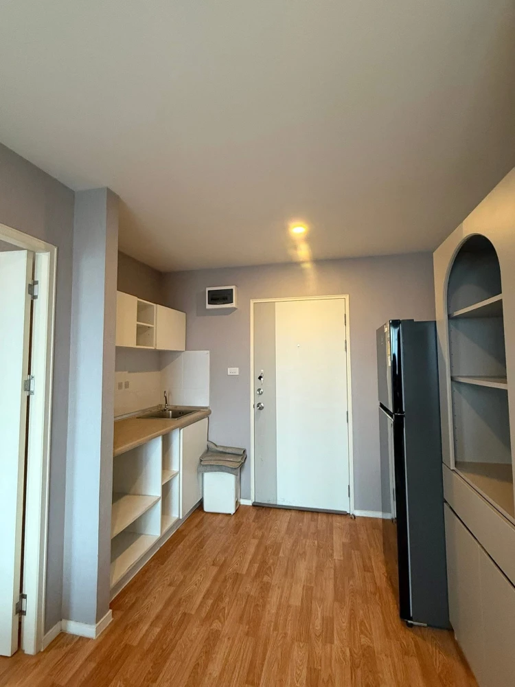 ให้เช่า Lumpini ville Pattanakarn-Srinakarin ห้องแต่งสวยติดแกรม ติดวอลล์เปเปอร์ทั้งห้อง หิ้วกระเป๋าเข้าอยู่ได้เลย