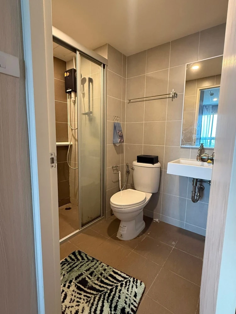 ให้เช่า Lumpini ville Pattanakarn-Srinakarin ห้องแต่งสวยติดแกรม ติดวอลล์เปเปอร์ทั้งห้อง หิ้วกระเป๋าเข้าอยู่ได้เลย