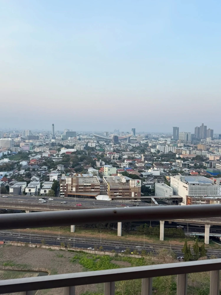 ให้เช่า Lumpini ville Pattanakarn-Srinakarin ห้องแต่งสวยติดแกรม ติดวอลล์เปเปอร์ทั้งห้อง หิ้วกระเป๋าเข้าอยู่ได้เลย