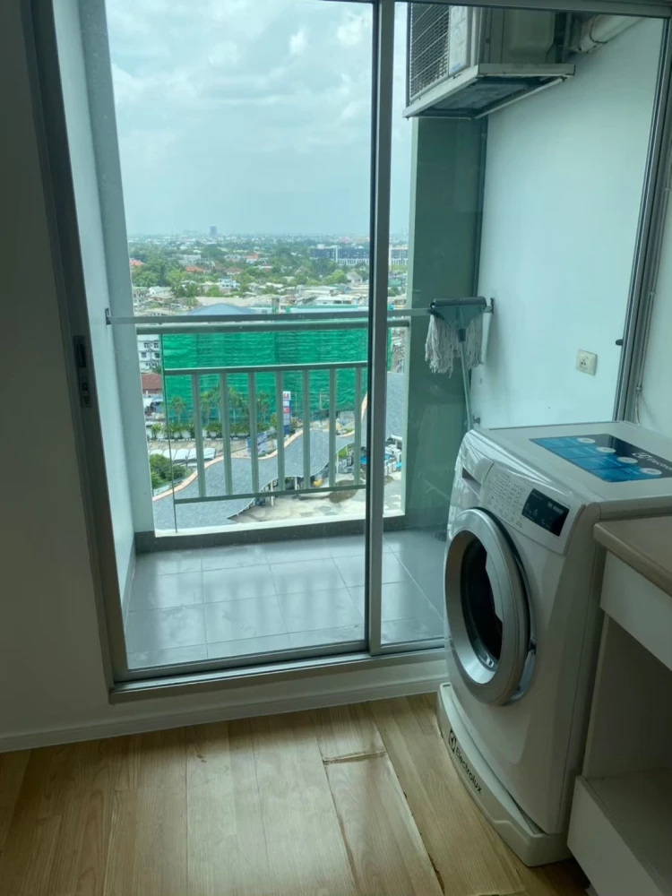 ให้เช่า Lumpini Ville Sukhumvit 77-2 ห้องนอนติดวอลเปเปอร์ลายสวย พร้อมเฟอร์นิเจอร์ครบเซต รีบจองเลย