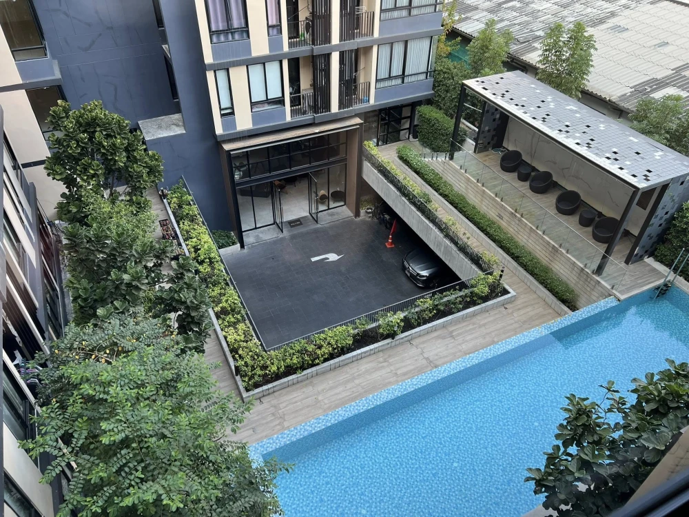 ให้เช่า Lyss Ratchayothin ชั้น 6 แบบ 1 ห้องนอน 1 ห้องน้ำ เฟอร์นิเจอร์ครบ พร้อมอยู่