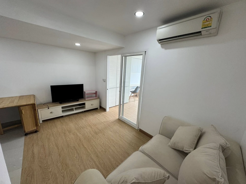 ให้เช่า M Society Condominium ห้องน่าอยู่ ชั้น 5 ทำเลดี เฟอร์นิเจอร์ครบครัน จองเลยด่วนๆ