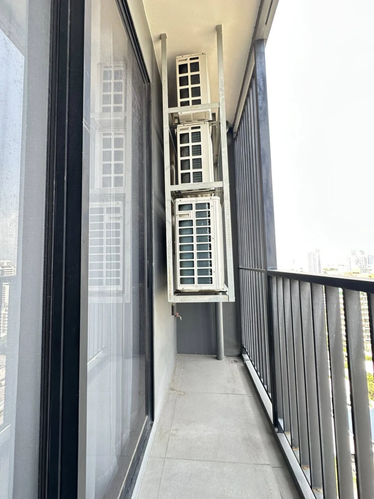 ให้เช่า Maru Ekkamai 2 ชั้น 20 ห้องริม วิวโล่ง ตกแต่งครบ พร้อมเข้าอยู่ได้ทันที!