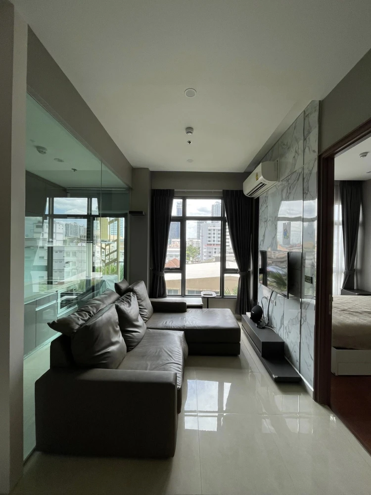 ให้เช่า Mayfair Place สุขุมวิท 50 ห้อง one bedroom ตกแต่งบิวท์อินทั้งห้อง มาแต่ตัว หัวใจและเสื้อผ้า เข้าอยู่ได้เลย