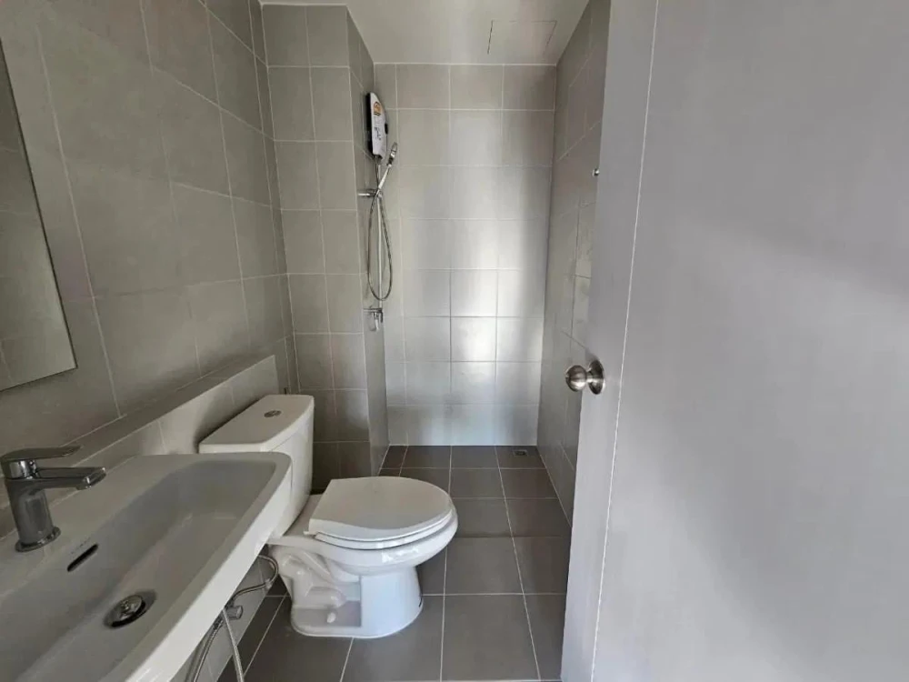 ให้เช่า Me Onnut-Rama 9 1 ห้องนอน 1 ห้องน้ำ ชั้น 2 เฟอร์นิเจอร์ครบครัน หิ้วกระเป๋าเข้าอยู่ได้เลยจ้า