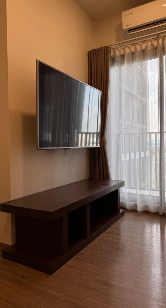 ให้เช่า Metris Rama 9-Ramkhamheang 1 ห้องนอน 1 ห้องน้ำ เฟอร์และสิ่งอำนวยความสะดวกครบครัน จองด่วน