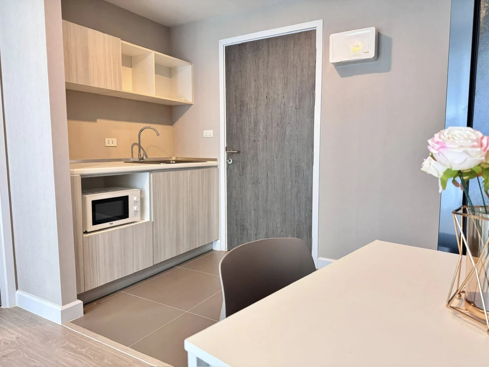 ให้เช่า Metro Luxe Riverfront Rattanathibet ตึก C ห้องสวย มีเฟอร์นิเจอร์อย่างดี พร้อมเข้าอยู่ !!