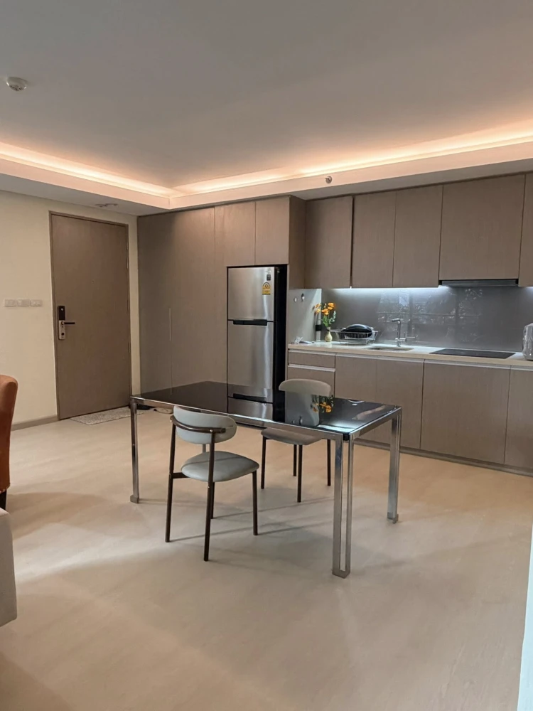 ให้เช่า MODE Sukhumvit 61 1 ห้องนอน 1 ห้องน้ำ พื้นที่ใช้สอยเยอะ มาพร้อมเฟอร์นิเจอร์ครบครัน รีบจองเลยจ้า