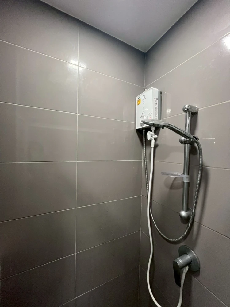 ให้เช่า Modiz Launch Rangsit มาพร้อมเฟอร์และเครื่องใช้ไฟฟ้าครบ สนใจจองเลย