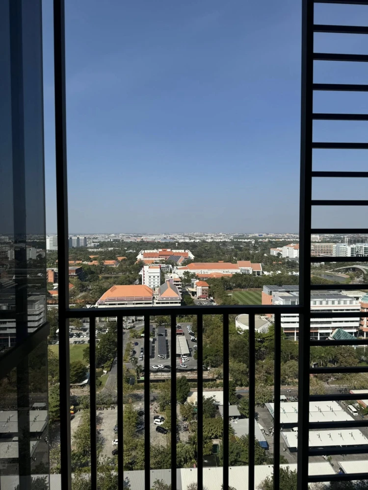 ให้เช่า Modiz Launch Rangsit ห้องน่าอยู่ เฟอร์นิเจอร์และเครื่องใช้ไฟฟ้าครบครัน หิ้วกระเป๋าเข้าอยู่ได้เลยจ้า