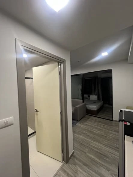 ให้เช่า Monte’ RSU 1 ห้องนอน มาพร้อมเฟอร์นิเจอร์และเครื่องใช้ไฟฟ้าครบครัน หิ้วกระเป๋าเข้าอยู่ได้เลยจ้า