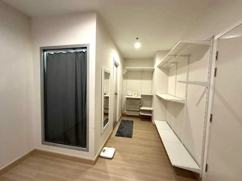 ให้เช่า Motif Condo Sathorn – Wongwian yai ห้องชั้นสูง เฟอร์พร้อม กว้างขวางอยู่สบาย แบ่งห้องเป็นสัดส่วนอย่างดี จองเลย