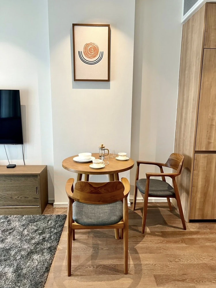 ให้เช่า MUNIQ Sukhumvit 23 ห้องแต่งสวยคุมโทน มาพร้อมเฟอร์นิเจอร์ครบครัน หิ้วกระเป๋าเข้าอยู่ได้เลยจ้า