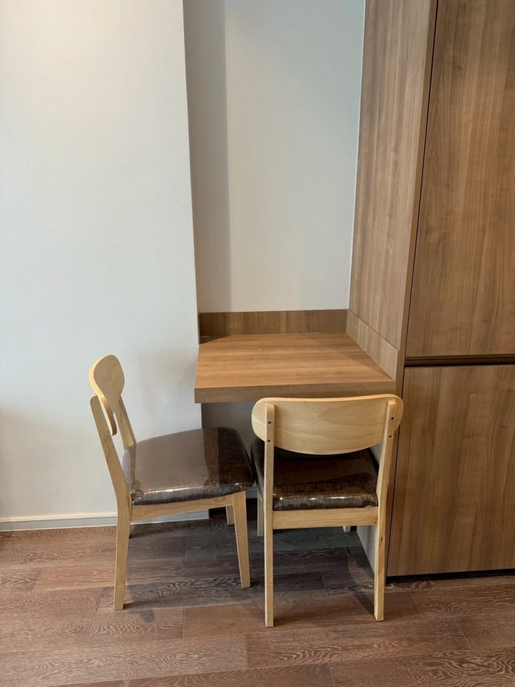 ให้เช่า MUNIQ Sukhumvit 23 1 ห้องนอน 1 ห้องน้ำ พื้นที่ใช้สอยเยอะ เฟอร์ครบ จองเลย