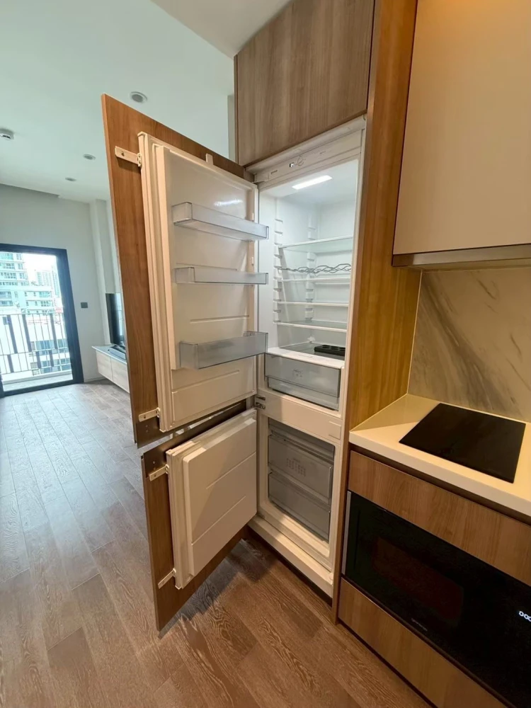 ให้เช่า MUNIQ Sukhumvit 23 1 ห้องนอน 1 ห้องน้ำ พื้นที่ใช้สอยเยอะ เฟอร์ครบ จองเลย