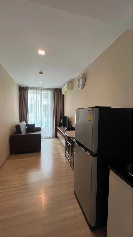 ให้เช่า Nice Suites สนามบินน้ำ ห้องกว้างขวางอยู่สบาย มีอุปกรณ์เครื่องใช้ไฟฟ้าครบชุด สามารถหิ้วกระเป๋าเข้าอยู่ได้เลย