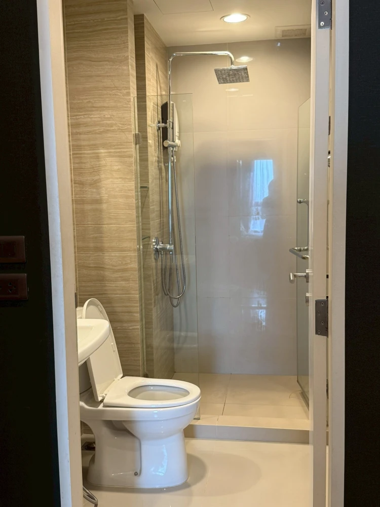 ให้เช่า Niche Mono Sukhumvit-Bearing ห้องอยู่ชั้น 30 สูงมากๆ ตกแต่ง build in มีที่เก็บของ จองเลย