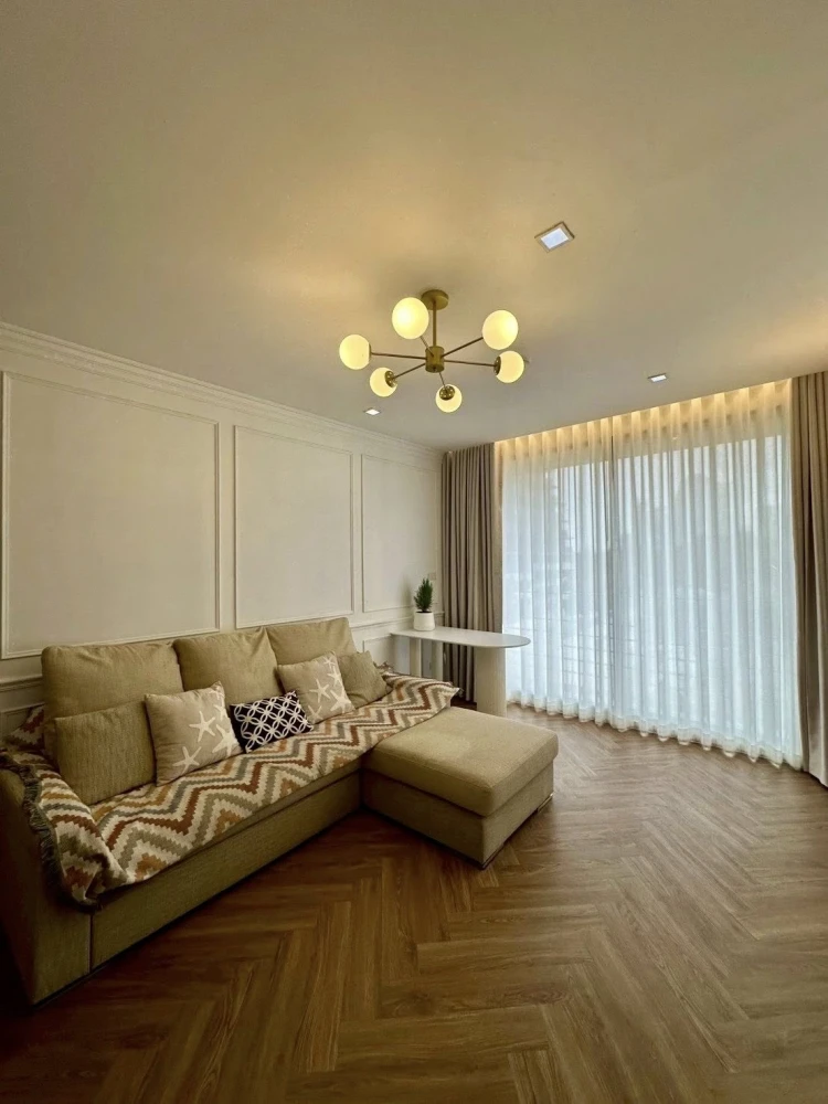 ให้เช่า Noble Ambience Sarasin ห้องน่าอยู่ บิ้วอินผนังและเฟอร์นิเจอร์สุดปัง เห็นวิวสวนลุม ห้ามพลาด