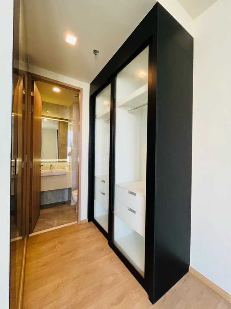 ให้เช่า Noble Around Sukhumvit 33 ชั้น 9 ห้องกว้าง โปร่ง โล่ง จองเลย