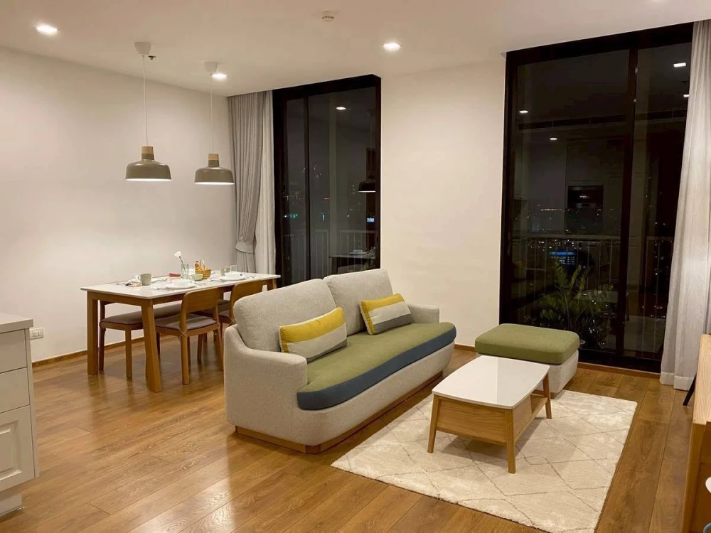 ให้เช่า Noble BE สุขุมวิท 33 ห้องกว้าง ชั้นสูง วิวสวย ตกแต่งอย่างดี พร้อมเข้าอยู่แล้วจ้า