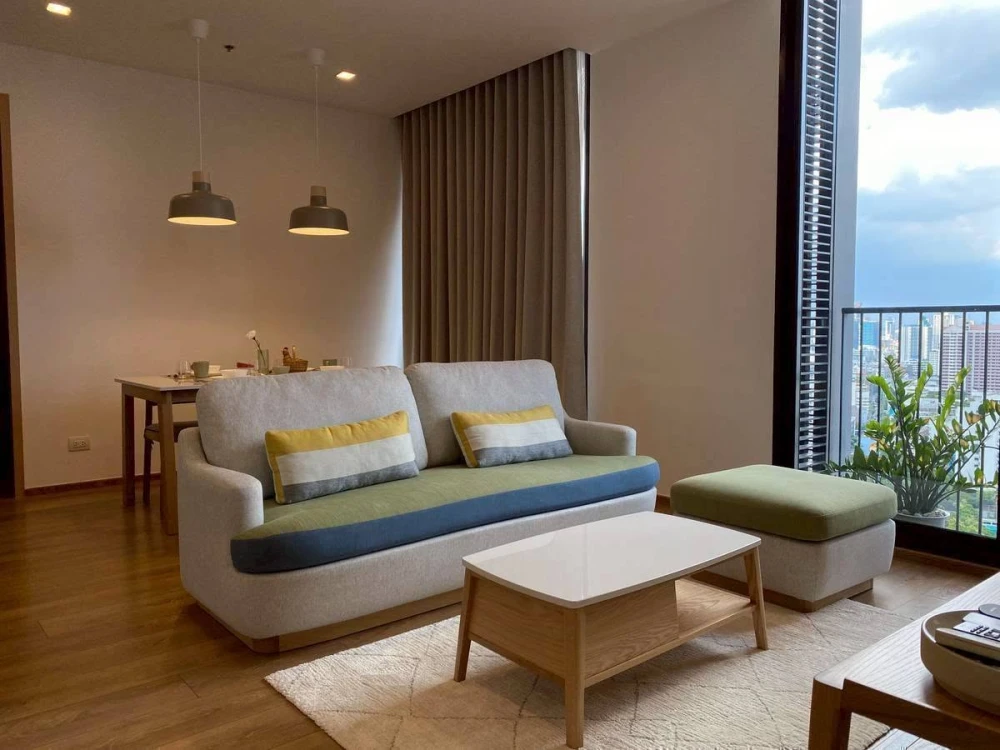 ให้เช่า Noble BE สุขุมวิท 33 ห้องกว้าง ชั้นสูง วิวสวย ตกแต่งอย่างดี พร้อมเข้าอยู่แล้วจ้า