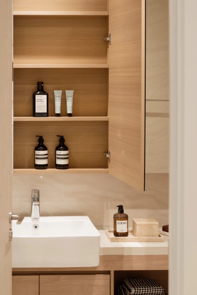 ให้เช่า Noble Form Thonglor ชั้น 12 ห้องสวย มาพร้อมการตกแต่งที่ครบครัน สนใจจองเลย