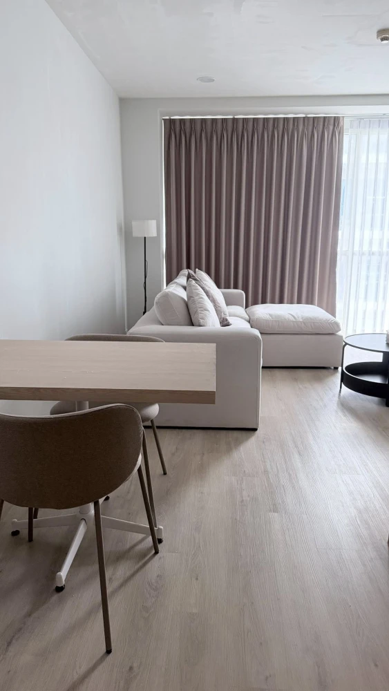 ให้เช่า Noble Lite 1 ห้องนอน 1 ห้องน้ำ พื้นที่ใช้สอยเยอะ มาพร้อมส่วนกลางครบครัน รีบจองเลยจ้า