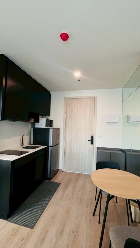 ให้เช่า  Noble Nue Distric R9 ห้องน่าอยู่ เฟอร์ เครื่องใช้ไฟฟ้าครบ ลากกระเป๋าเข้าอยู่ได้เลย คุณต้องไม่พลาด